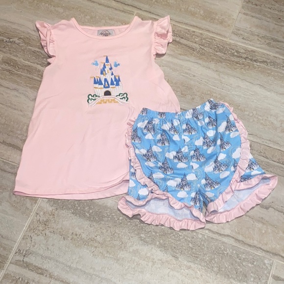 adalind belles boutique Other - Castle short set